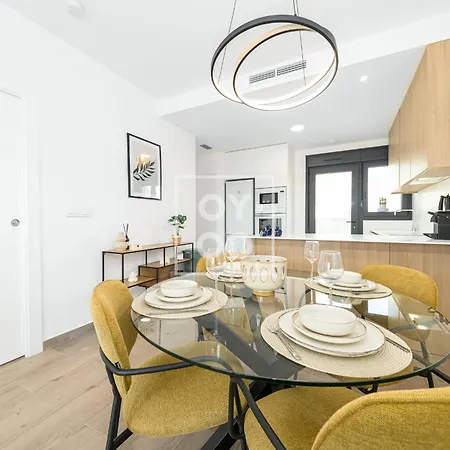 Apartment La Rambla Sky Penthouse - Rooftop Bbq Pool Near - By Oyoostays